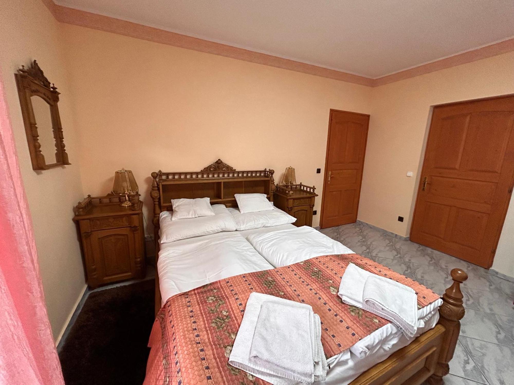 Heviz Kristaly Apartman מראה חיצוני תמונה